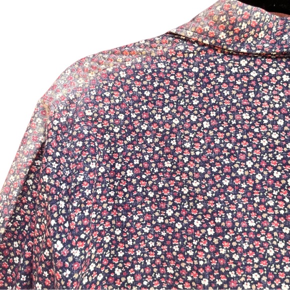 Vintage Wind and Sea Laguna Beach Collared Tee Shirt in Patriotic Floral - Picture 6 of 6